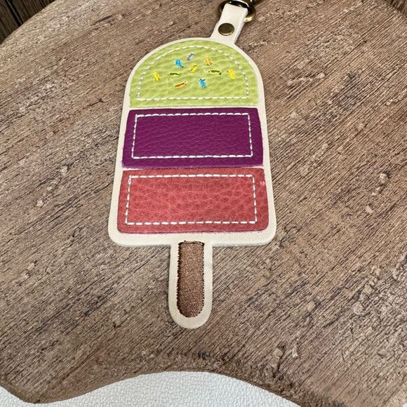 SUGAR SNAP PORTLAND Leather POPCICLE Purse Charm FAST SHIP PLG KEYCHAIN - Picture 2 of 3